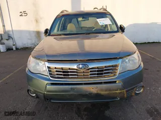 2009 Subaru Forester (Natl) X w/Premium Pkg with VIN JF2SH63679H729679, listed as a IAAI auction lot 41336177 with 193,705 mi miles. Bid and sale history available at carsss.com. Image 6.