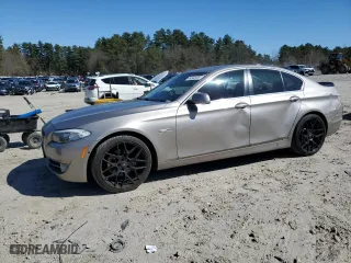 2013 BMW 5 Series 528i xDrive with VIN WBAXH5C59DD107524, listed as a Copart auction lot 49342625 with 99,093 mi miles and Clean Title. Bid and sale history available at carsss.com. Image 1.