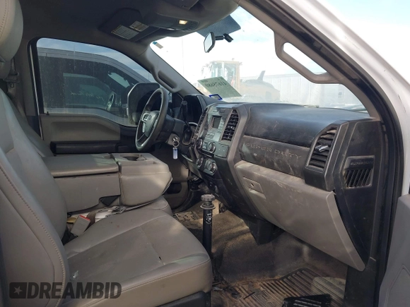 2018 Ford Super Duty F-250 SRW XL with VIN 1FT7W2B63JEC57006, listed as a IAAI auction lot 41675680 with 146,247 mi miles. Bid and sale history available at carsss.com. Image 5.