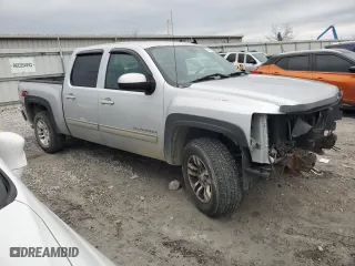 2013 Chevrolet Silverado 1500 LT with VIN 3GCPKSE71DG287490, listed as a Copart auction lot 82298154 with 206,864 mi miles and Non Repairable. Bid and sale history available at carsss.com. Image 4.