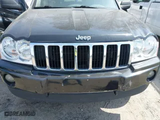 2005 Jeep Grand Cherokee Limited with VIN 1J8HR58245C519482, listed as a IAAI auction lot 41799890 with 180,486 mi miles. Bid and sale history available at carsss.com. Image 6.