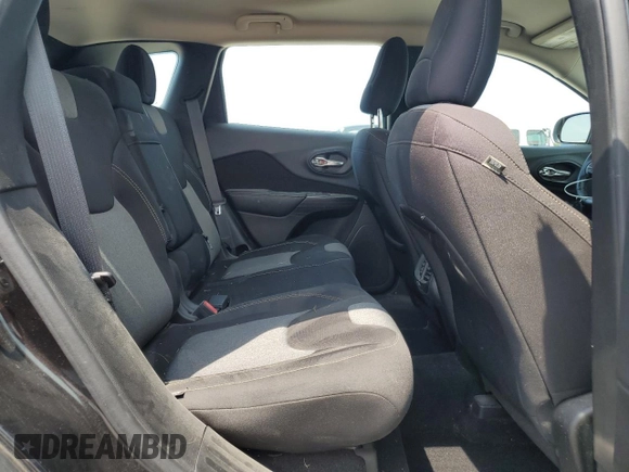 2015 Jeep Cherokee Sport z VIN 1C4PJLAB1FW632654, wystawiony jako Copart lot #65179455 z przebiegiem 220 647 mil mil oraz Szkoda całkowita • Salvage title. Historia ofert i sprzedaży dostępna na DreamBid. Obrazek 11.