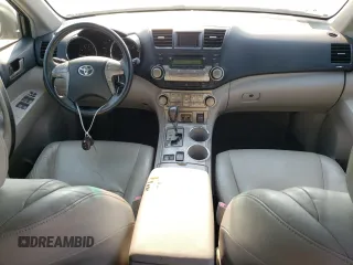 2008 Toyota Highlander Sport z VIN JTEES43A282027420, wystawiony jako Copart lot #59425245 z przebiegiem 119 233 mil mil oraz Czysty tytuł • Clean title. Historia ofert i sprzedaży dostępna na DreamBid. Obrazek 8.