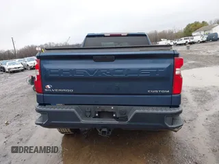 2019 Chevrolet Silverado 1500 Custom with VIN 1GCRYBEH5KZ407515, listed as a IAAI auction lot 41104512 with 68,765 mi miles and . Bid and sale history available at DreamBid. Image 16.