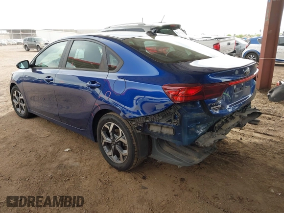 2020 Kia Forte LXS z VIN 3KPF24AD4LE223442, wystawiony jako IAAI lot #42026428 z przebiegiem 81 917 mil mil oraz . Historia ofert i sprzedaży dostępna na DreamBid. Obrazek 3.