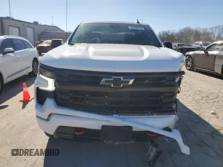 2023 Chevrolet Silverado 1500 RST with VIN 1GCUDEE84PZ133965, listed as a Copart auction lot 42206615 with 33,541 mi miles and Salvage Title. Bid and sale history available at DreamBid. Image 5.