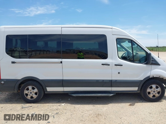 2019 Ford Transit Passenger XL с VIN 1FBZX2CM6KKA99660, выставлен на аукционе IAAI как лот 42318961 с пробегом 112 836 миль миль и . История ставок и продаж доступна на DreamBid. Изображение 14.
