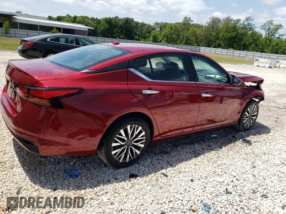 2025 Nissan Altima SV with VIN 1N4BL4DV8SN306940, listed as a Copart auction lot 54752565 with 11,081 mi miles and Salvage Title. Bid and sale history available at DreamBid. Image 3.