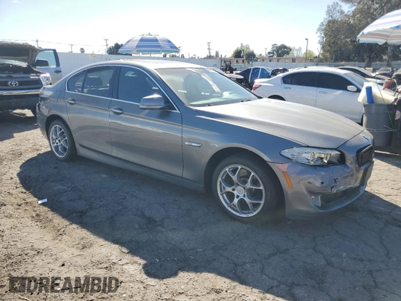 2013 BMW 5 Series 528i with VIN WBAXG5C50DDY36255, listed as a Copart auction lot 44741985 with 102,147 mi miles and Salvage Title. Bid and sale history available at carsss.com. Image 4.