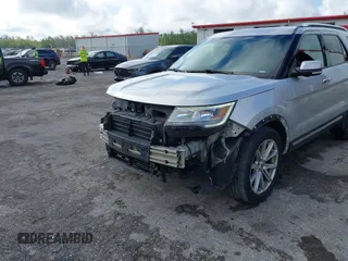 2016 Ford Explorer Limited z VIN 1FM5K8F8XGGD04218, wystawiony jako IAAI lot #42231185 z przebiegiem 69 963 mil mil oraz . Historia ofert i sprzedaży dostępna na DreamBid. Obrazek 6.