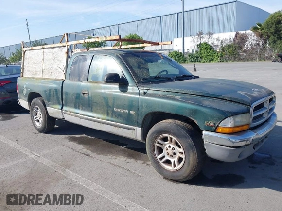 2000 Dodge Dakota with VIN 1B7GL22X2YS648337, listed as a IAAI auction lot 42100658 with 180,790 mi miles. Bid and sale history available at carsss.com. Image 1.