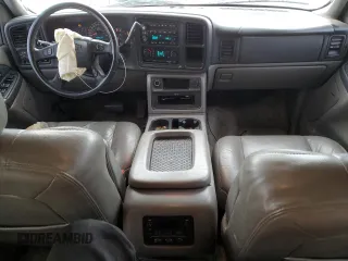 2003 Chevrolet Tahoe LT with VIN 1GNEK13Z53J323823, listed as a Copart auction lot 41708505 with 239,941 mi miles and Clean Title. Bid and sale history available at carsss.com. Image 8.