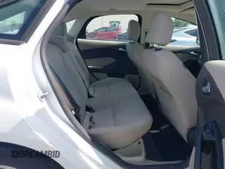 2015 Ford Focus SE with VIN 1FADP3F23FL329375, listed as a IAAI auction lot 42170945 with 114,180 mi miles. Bid and sale history available at carsss.com. Image 8.
