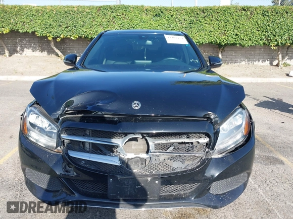 2018 Mercedes-Benz C 300 z VIN 55SWF4JB4JU273394, wystawiony jako IAAI lot #42497154 z przebiegiem 55 606 mil mil oraz . Historia ofert i sprzedaży dostępna na DreamBid. Obrazek 12.