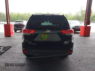 2018 Toyota Highlander LE с VIN 5TDBZRFH2JS855104, выставлен на аукционе IAAI как лот 42263950 с пробегом 51 070 миль миль и . История ставок и продаж доступна на DreamBid. Изображение 15.