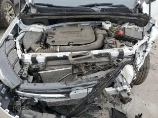 2022 Buick Envision Essence with VIN LRBFZPR4XND110227, listed as a Copart auction lot 44638245 with 30,492 mi miles and Salvage Title. Bid and sale history available at carsss.com. Image 12.