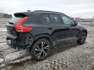 2019 Volvo XC40 R-Design with VIN YV4162UM7K2045386, listed as a Copart auction lot 47389645 with 101,592 mi miles and Salvage title. Bid and sale history available at DreamBid. Image 3.