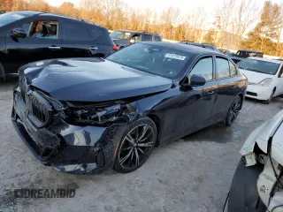 2024 BMW 5 Series 530i xDrive with VIN WBA53FJ09RCP91572, listed as a Copart auction lot 41979975 with 0 mi miles and Salvage Title. Bid and sale history available at carsss.com. Image 1.