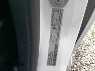 2025 Chrysler Pacifica Select z VIN 2C4RC1BG9SR519362, wystawiony jako Copart lot #58717425 z przebiegiem 4 662 mil mil oraz Szkoda całkowita • Salvage title. Historia ofert i sprzedaży dostępna na DreamBid. Obrazek 14.