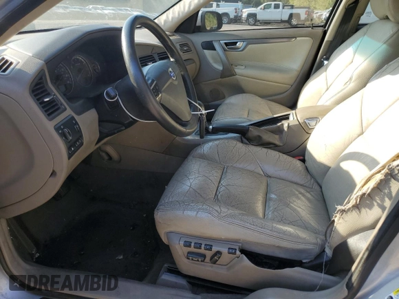 2009 Volvo S60 2.5T with VIN YV1RH592392728909, listed as a Copart auction lot 68853614 with 261,987 mi miles and Salvage Title. Bid and sale history available at carsss.com. Image 7.
