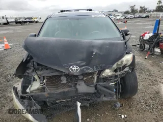 2014 Toyota Sienna Ltd with VIN 5TDDK3DC3ES083686, listed as a Copart auction lot 48738445 with 138,096 mi miles and Salvage Title. Bid and sale history available at carsss.com. Image 5.