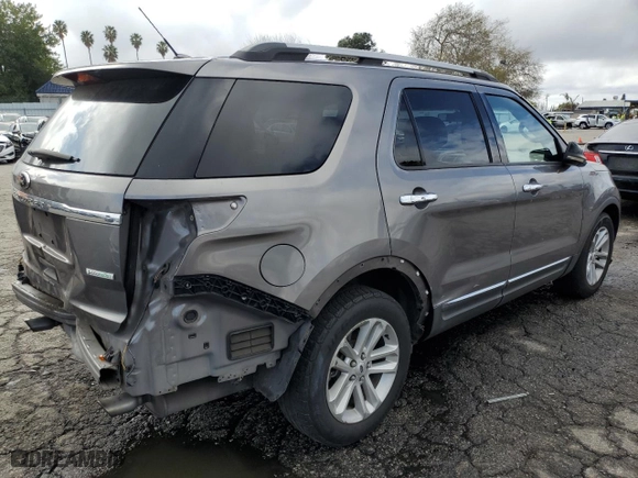 2012 Ford Explorer XLT with VIN 1FMHK7D9XCGB02251, listed as a Copart auction lot 44351835 with 117,007 mi miles and Salvage Title. Bid and sale history available at carsss.com. Image 3.