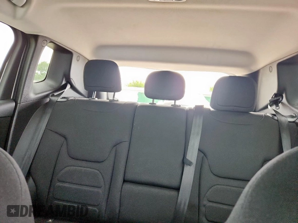 2018 Jeep Renegade Latitude with VIN ZACCJABB5JPG99197, listed as a Copart auction lot 61562795 with 134,152 mi miles and Salvage title. Bid and sale history available at DreamBid. Image 10.