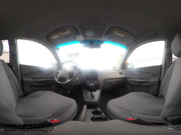 2006 Hyundai Tucson GL with VIN KM8JM12BX6U467288, listed as a IAAI auction lot 41679827 with 146,973 mi miles. Bid and sale history available at carsss.com. Image 19.