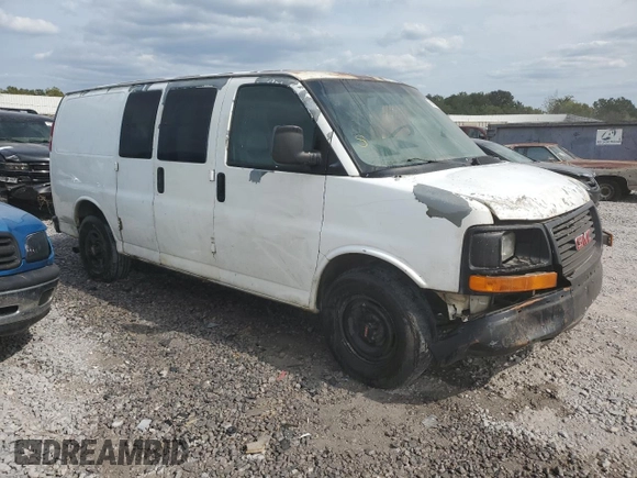 2005 GMC Savana Cargo Van with VIN 1GTFG15X651178241, listed as a Copart auction lot 69802404 with 244,854 mi miles and Salvage Title. Bid and sale history available at carsss.com. Image 4.