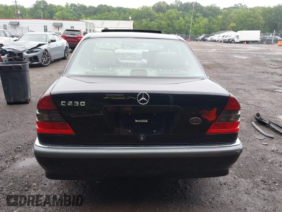 1998 Mercedes-Benz C 230/260/280/320 с VIN WDBHA23G8WA544140, выставлен на аукционе IAAI как лот 42531224 с пробегом 191 545 миль миль и . История ставок и продаж доступна на DreamBid. Изображение 16.