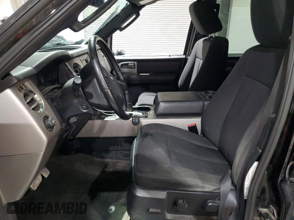 2017 Ford Expedition XLT z VIN 1FMJU1JTXHEA59168, wystawiony jako Copart lot #54131485 z przebiegiem 145 067 mil mil oraz Szkoda całkowita • Salvage title. Historia ofert i sprzedaży dostępna na DreamBid. Obrazek 7.