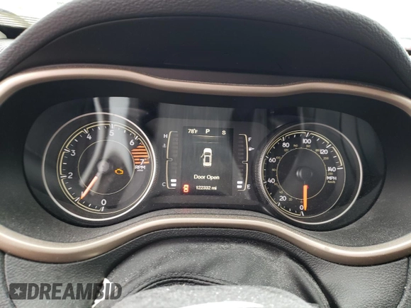 2016 Jeep Cherokee Latitude with VIN 1C4PJMCB2GW250413, listed as a Copart auction lot 59490355 with 122,332 mi miles and Clean title. Bid and sale history available at DreamBid. Image 9.
