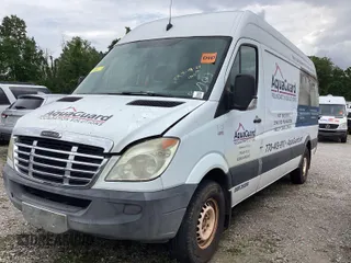 2011 Freightliner Sprinter z VIN WDYPE8CCXB5549350, wystawiony jako IAAI lot #42355579 z przebiegiem Nie podano mil oraz . Historia ofert i sprzedaży dostępna na DreamBid. Obrazek 17.