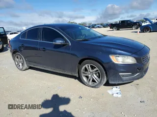 2014 Volvo S60 T5 z VIN YV1612FSXE1297575, wystawiony jako Copart lot #46664245 z przebiegiem 128 429 mil mil oraz Szkoda całkowita • Salvage title. Historia ofert i sprzedaży dostępna na DreamBid. Obrazek 4.