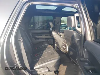 2019 Ford Expedition XLT with VIN 1FMJU1JT9KEA16156, listed as a IAAI auction lot 41472260 with 154,097 mi miles and . Bid and sale history available at DreamBid. Image 8.