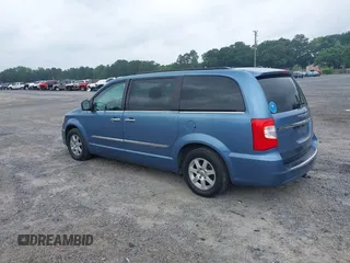 2012 Chrysler Town & Country Touring z VIN 2C4RC1BG2CR118933, wystawiony jako IAAI lot #42426169 z przebiegiem 192 164 mil mil oraz . Historia ofert i sprzedaży dostępna na DreamBid. Obrazek 3.