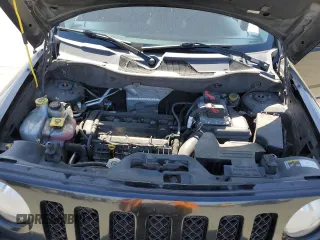 2014 Jeep Patriot Altitude with VIN 1C4NJPBA3ED758528, listed as a Copart auction lot 58076435 with 252,479 mi miles and Clean title. Bid and sale history available at DreamBid. Image 12.