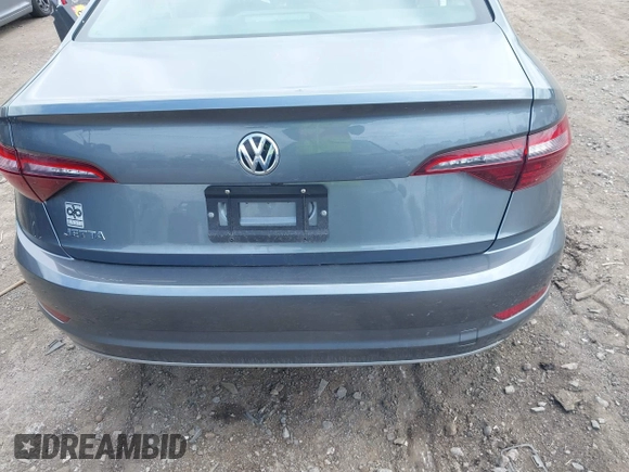 2020 Volkswagen Jetta S with VIN 3VWN57BU0LM086425, listed as a IAAI auction lot 42511761 with 32,644 mi miles and . Bid and sale history available at DreamBid. Image 17.