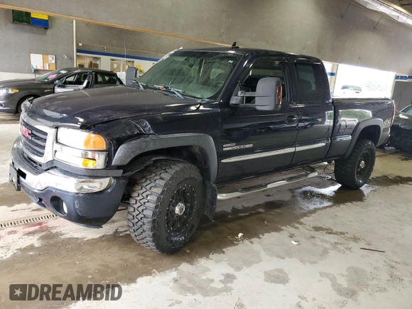 2006 GMC Sierra 2500HD SLT z VIN 1GTHK29DX6E253868, wystawiony jako Copart lot #72678614 z przebiegiem 215 767 mil mil oraz Szkoda całkowita • Salvage title. Historia ofert i sprzedaży dostępna na DreamBid. Obrazek 1.