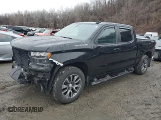 2022 Chevrolet Silverado 1500 LT with VIN 3GCPYJEK6NG141777, listed as a Copart auction lot 82646214 with 62,583 mi miles and Salvage Title. Bid and sale history available at DreamBid. Image 1.
