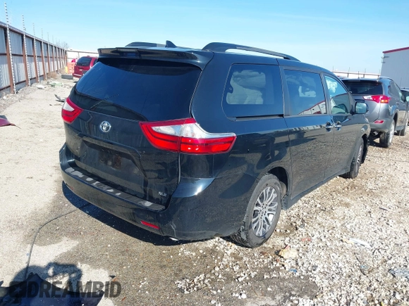 2019 Toyota Sienna XLE Auto Access Seat with VIN 5TDYZ3DC9KS995408, listed as a IAAI auction lot 41114546 with 98,280 mi miles. Bid and sale history available at carsss.com. Image 4.