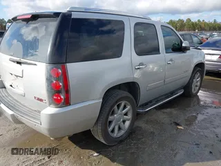 2012 GMC Yukon Denali with VIN 1GKS1EEF0CR256515, listed as a IAAI auction lot 41079993 with 207,470 mi miles. Bid and sale history available at carsss.com. Image 4.