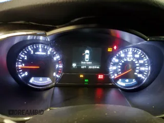 2013 Kia Optima SX с VIN 5XXGR4A69DG129650, выставлен на аукционе Copart как лот 50353705 с пробегом 231 319 миль миль и Списание • Salvage title. История ставок и продаж доступна на DreamBid. Изображение 9.