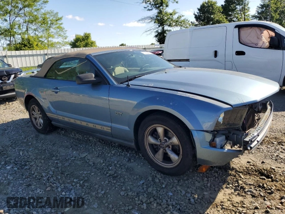 2005 Ford Mustang Deluxe с VIN 1ZVFT84N155227663, выставлен на аукционе Copart как лот 57402915 с пробегом 184 817 миль миль и Списание • Salvage title. История ставок и продаж доступна на DreamBid. Изображение 4.