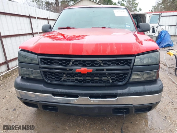 2006 Chevrolet Silverado 1500 Work Truck with VIN 3GCEC14X56G260456, listed as a IAAI auction lot 41631680 with 308,662 mi miles. Bid and sale history available at carsss.com. Image 13.