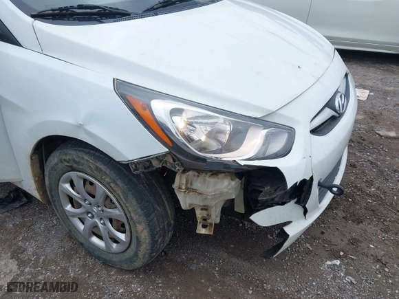 2013 Hyundai Accent GL with VIN KMHCT5AEXDU068215, listed as a IAAI auction lot 41922280 with 159,978 mi miles. Bid and sale history available at carsss.com. Image 6.