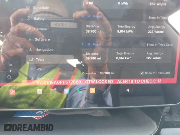 2023 Tesla Model 3 z VIN 5YJ3E1EA0PF577869, wystawiony jako IAAI lot #41468956 z przebiegiem 38 760 mil mil oraz . Historia ofert i sprzedaży dostępna na DreamBid. Obrazek 15.