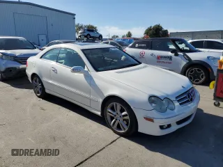 2006 Mercedes-Benz CLK 350 z VIN WDBTJ56JX6F169342, wystawiony jako Copart lot #81269934 z przebiegiem 256 605 mil mil oraz Szkoda całkowita • Salvage title. Historia ofert i sprzedaży dostępna na DreamBid. Obrazek 4.