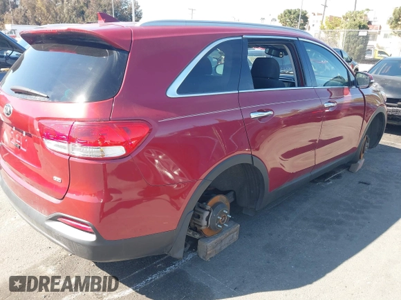 2017 Kia Sorento LX z VIN 5XYPG4A39HG278976, wystawiony jako IAAI lot #41830344 z przebiegiem 35 967 mil mil oraz . Historia ofert i sprzedaży dostępna na DreamBid. Obrazek 4.