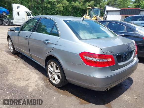 2010 Mercedes-Benz E 350 Luxury с VIN WDDHF5GB6AA252536, выставлен на аукционе IAAI как лот 42396716 с пробегом 121 275 миль миль и . История ставок и продаж доступна на DreamBid. Изображение 3.